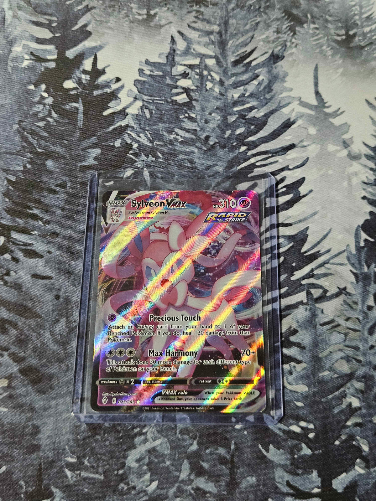 Sylveon VMAX - 075/203 - Evolving Skies